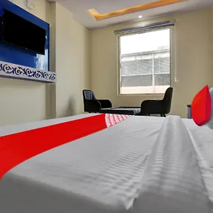 Hotel O Metro Height's Near Nangloi Railway Metro Station, Delhi (National Capital Territory of India)