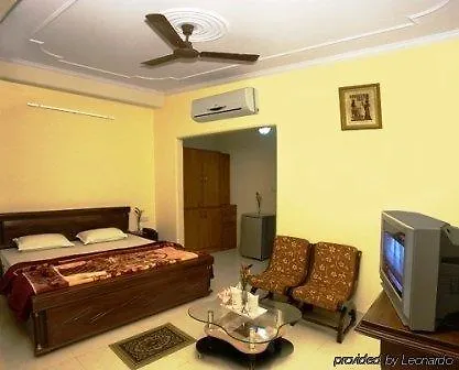 Fabexpress Grand Shoba Hotel New Delhi