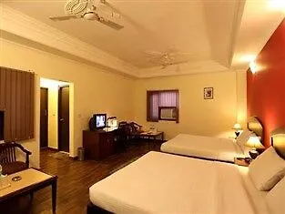Fabexpress Grand Shoba Hotel New Delhi