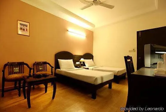 Fabexpress Grand Shoba Hotel New Delhi
